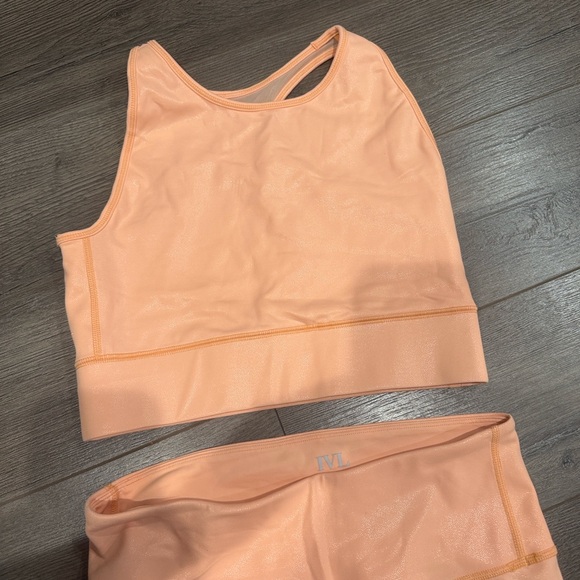 IVL Peach crop top - Picture 2 of 4